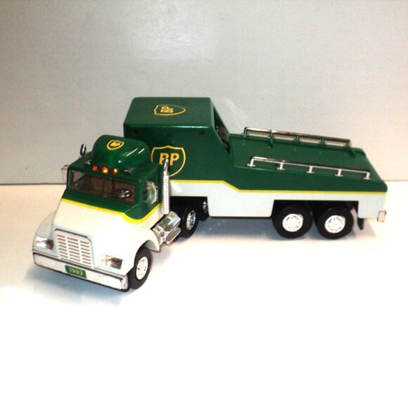 BP Oil Semi-Truck Race Car Carrier Limited Edition 1994 Toy 11 1/2" Long - Picture 2 of 9